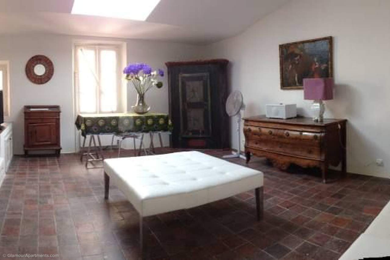 Apartment in Saint-Tropez - Living room